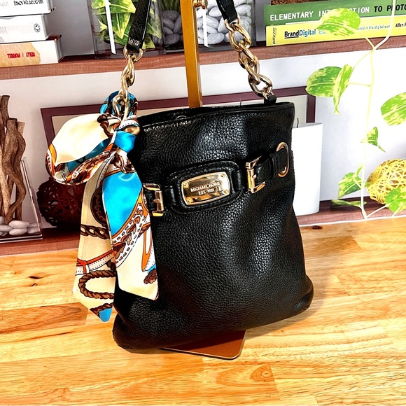 Michael Kors Handbags - Michael Kors Hamilton Black Pebbled Leather Crossbody Bag